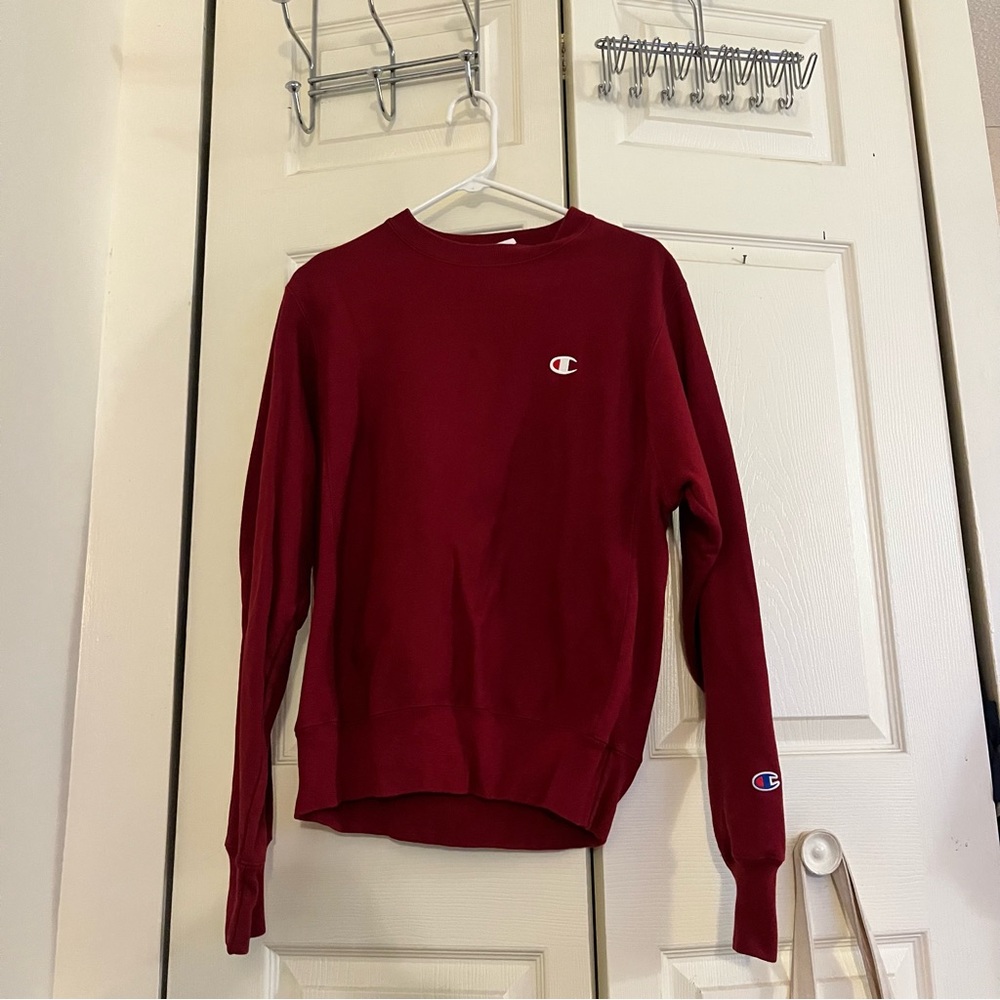 Maroon champion reverse weave sweatshirt